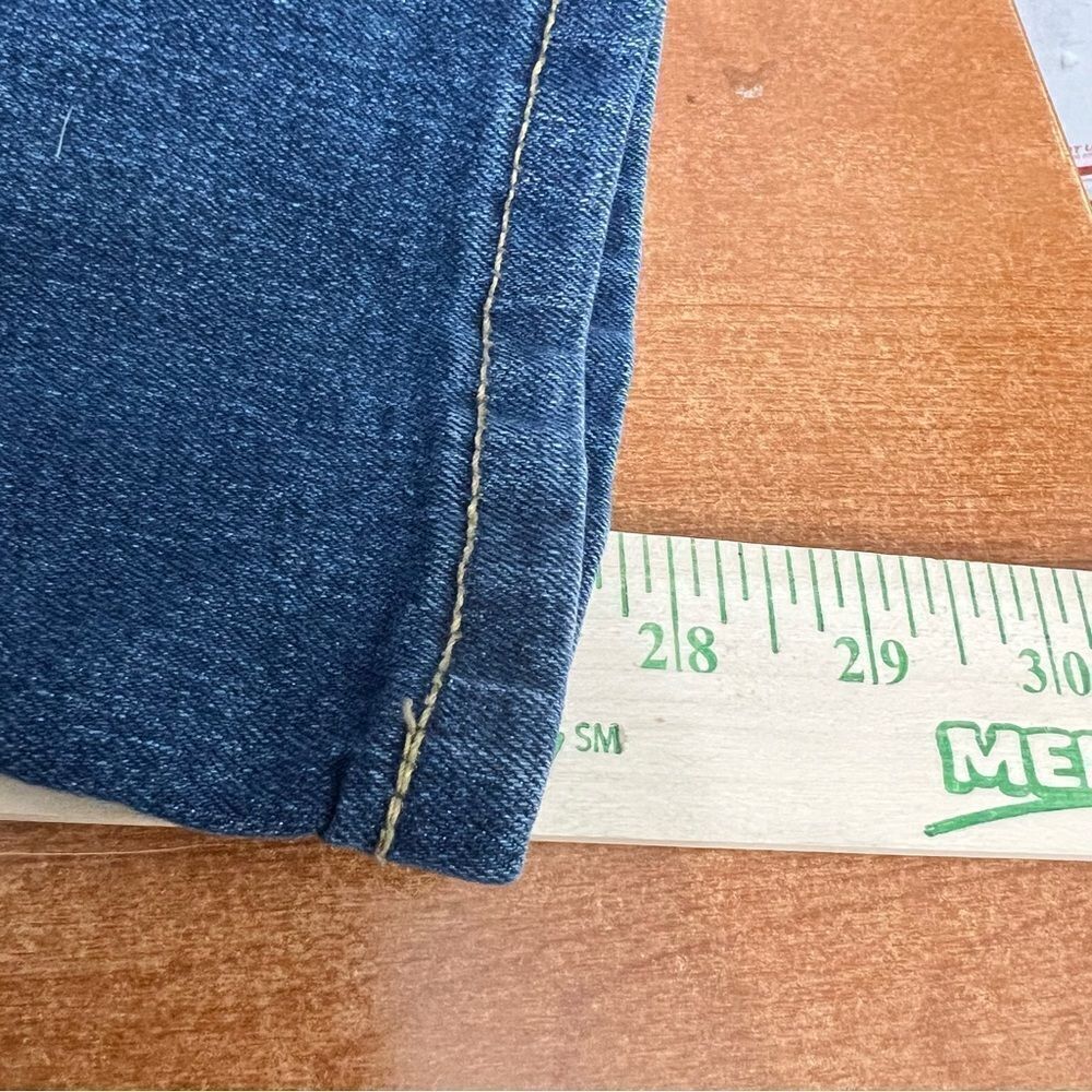Tommy Hilfiger jeans women’s size 12, straight leg - Picture 7 of 8